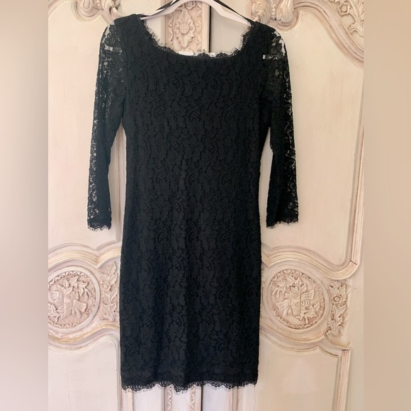 DIANE VON FURSTENBERG LACE DRESS PERFECT CONDITION   $400 never worn - Picture 5 of 16